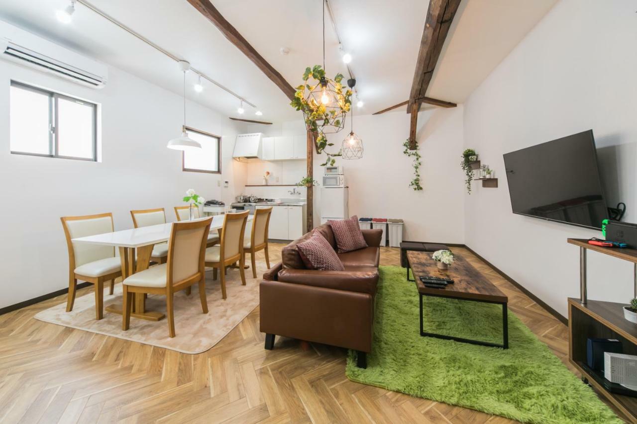 Holiday home Nao's House Usj 一軒家貸切 *